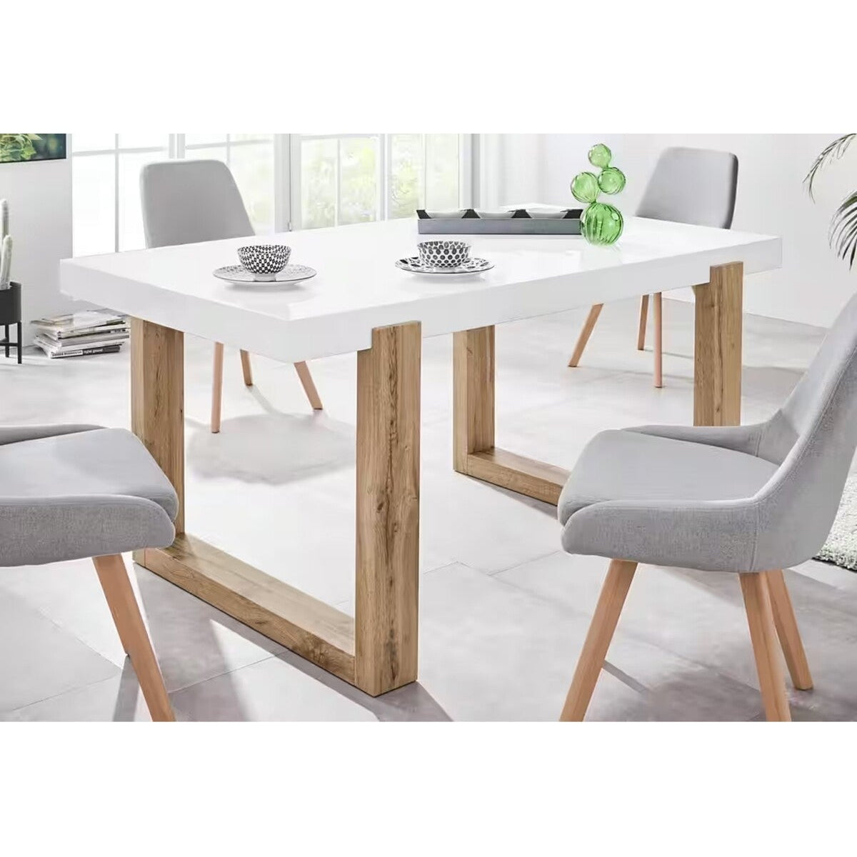 MODERN ÇALIŞMA MASASI – MINIMAL TASARIM, MAKSIMUM KULLANIM ALANI