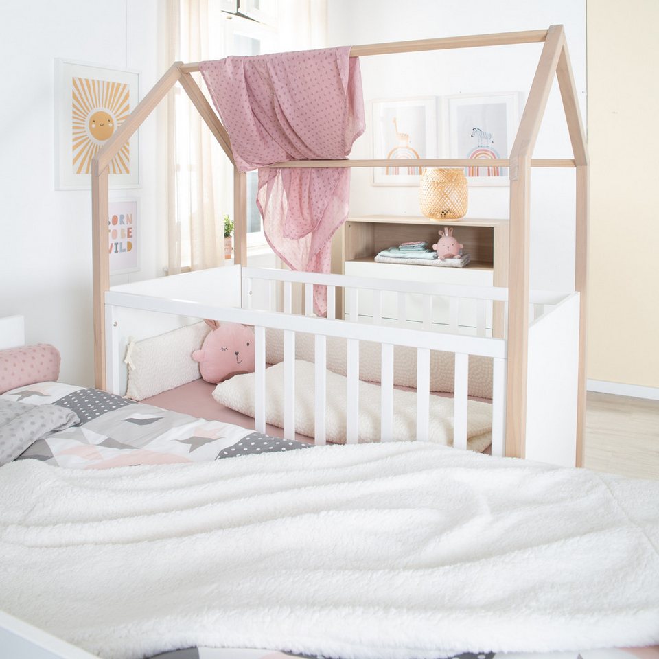 roba® bebek odası komple set Noah - masif ahşap ayaklı modern tasarımlı çocuk odası (3 parçalı set, ev görünümünde bebek yatağı, alt değiştirme masası ve gardırop), ceviz frezeli - ön kısmı yumuşak beyaz - sizinle birlikte büyür